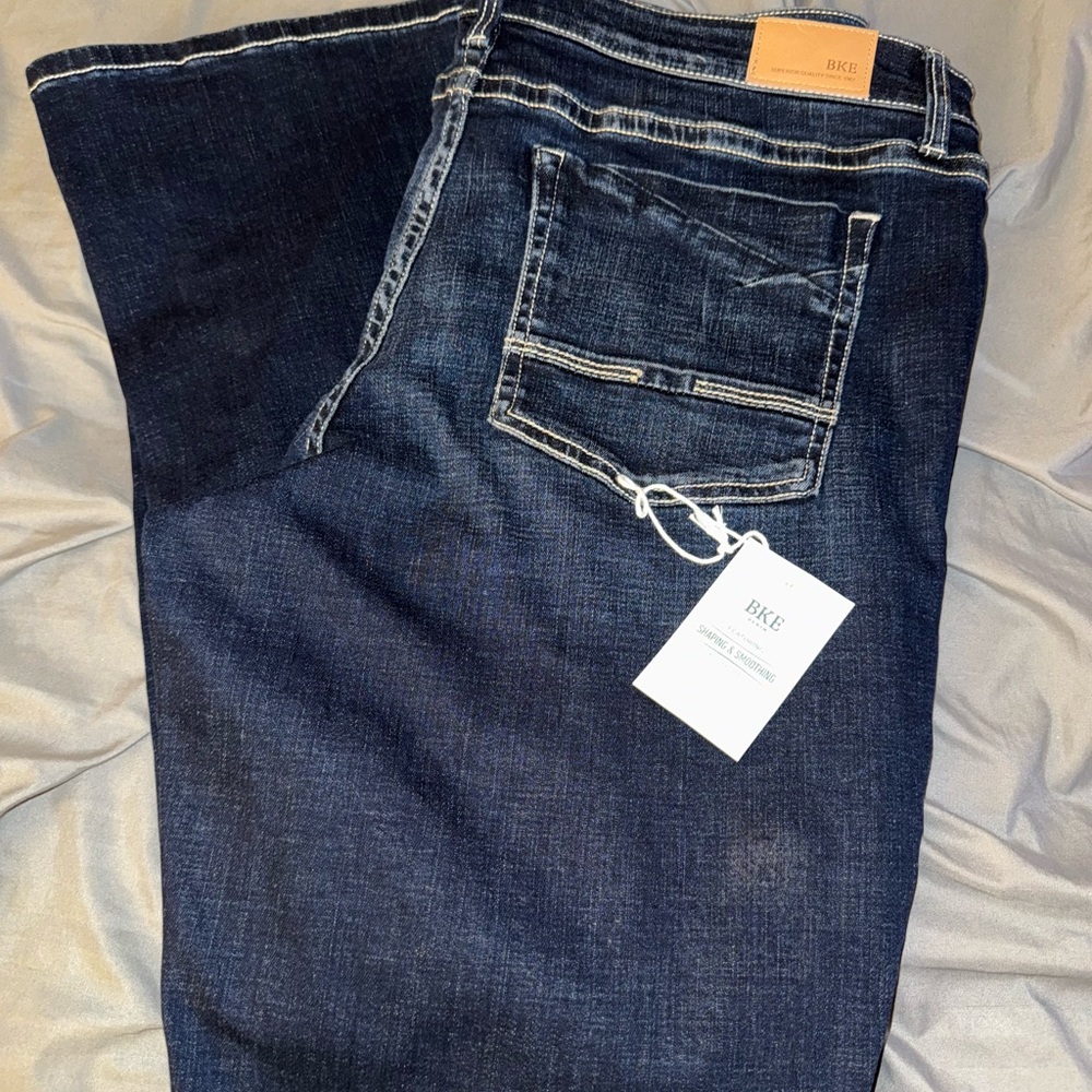 BKE Gabby Curvy Fit High Rise Bootcut Jeans - size 33x32